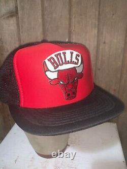 VINTAGE 80s Chicago Bulls Rare Snapback Trucker style Red hat cap NBA Brand