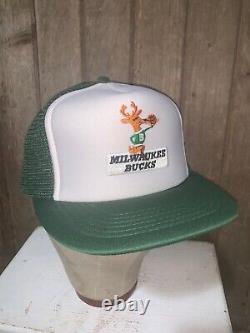 VINTAGE 80s Milwaukee Bucks Rare Snapback Trucker style White hat NBA cap