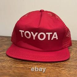 VINTAGE Toyota Motorsports Hat Cap Mens Snap Red Trucker NEVER WORN MINTY