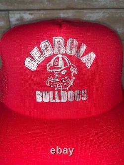 VINTAGE Very Rare 80s Georgia Bulldogs Red NCAA Trucker Cap Hat Snapback Youngan
