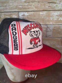 VINTAGE Very Rare 80s Wisconsin Badgers White NCAA Trucker Cap Hat Snapback