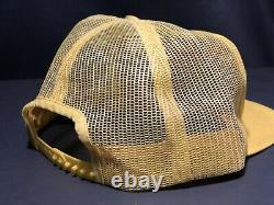Vintage John Deere Made in USA men's snapback trucker mesh hat cap