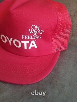 Vtg Red Toyota OH WHAT A FEELING Mens Mesh Snapback Trucker Hat READ DESCRIPTION
