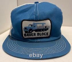 Chapeau De Camionneur Bauer Block Camion Bleu Et Blanc Snapback Mesh Cap Vintage Des Années 1970