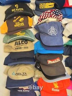 Énorme collection de casquettes de camionneur à visière plate vintage Lot 130++ Harley D. John Deere