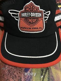 Vtg Harley Davidson Snapback Trucker Hat Cap 3 Three Stripes États-unis York, Pa Museum