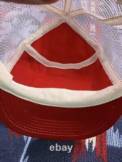 Vtg Snapback Trucker Chapeau Mesh Casquette Red Wing Shoes Confort Et Fit Stripe Patch 3